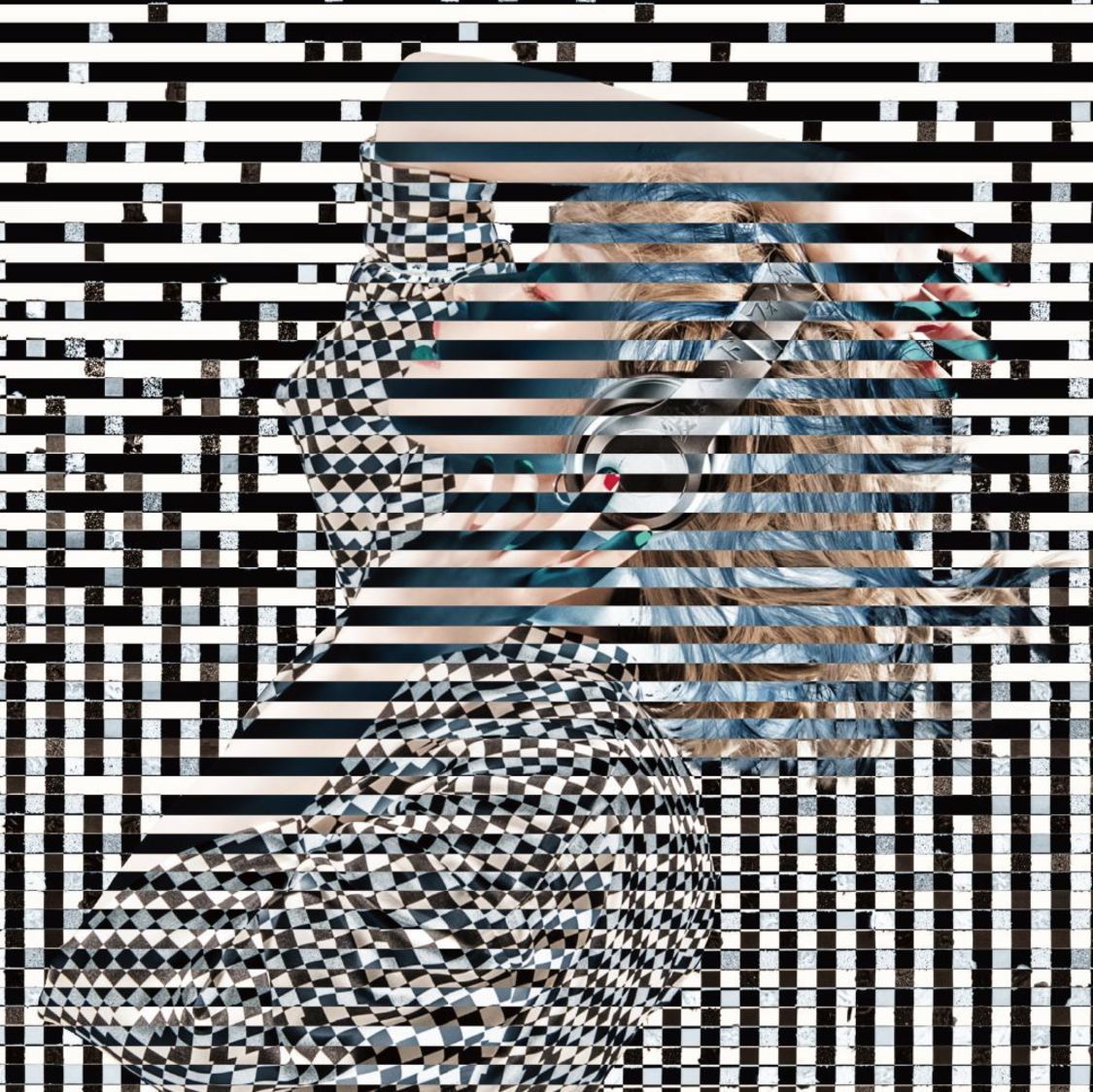 2ndアルバム『愛はヘッドフォンから』（通常盤[CD]）