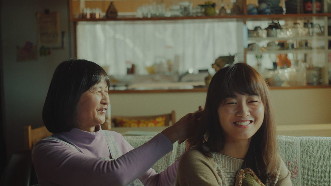 新TVCM「きっと幸せは、さわれるくらい、そばにある。幸せの紅茶。」篇