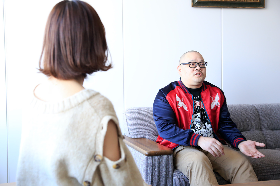 沖口優奈（マジカル・パンチライン）、爪切男