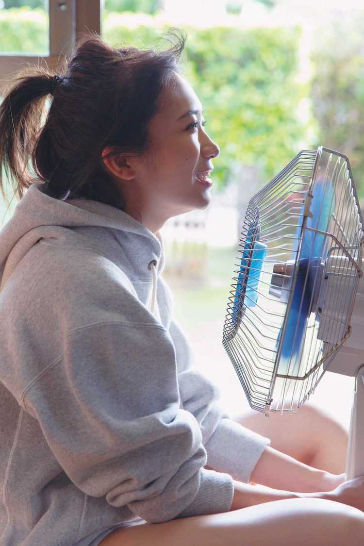 秋元真夏（乃木坂46）　撮影：倉本GORI