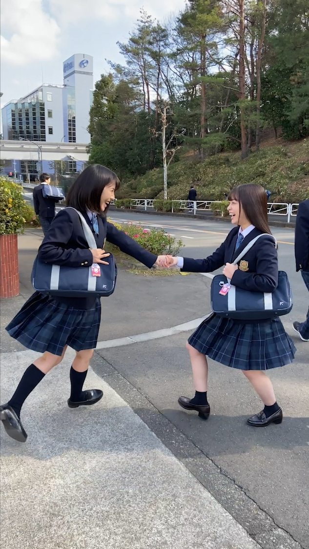 『「#高校生300万人の最高にエモい」 ドコモWEBムービー』より