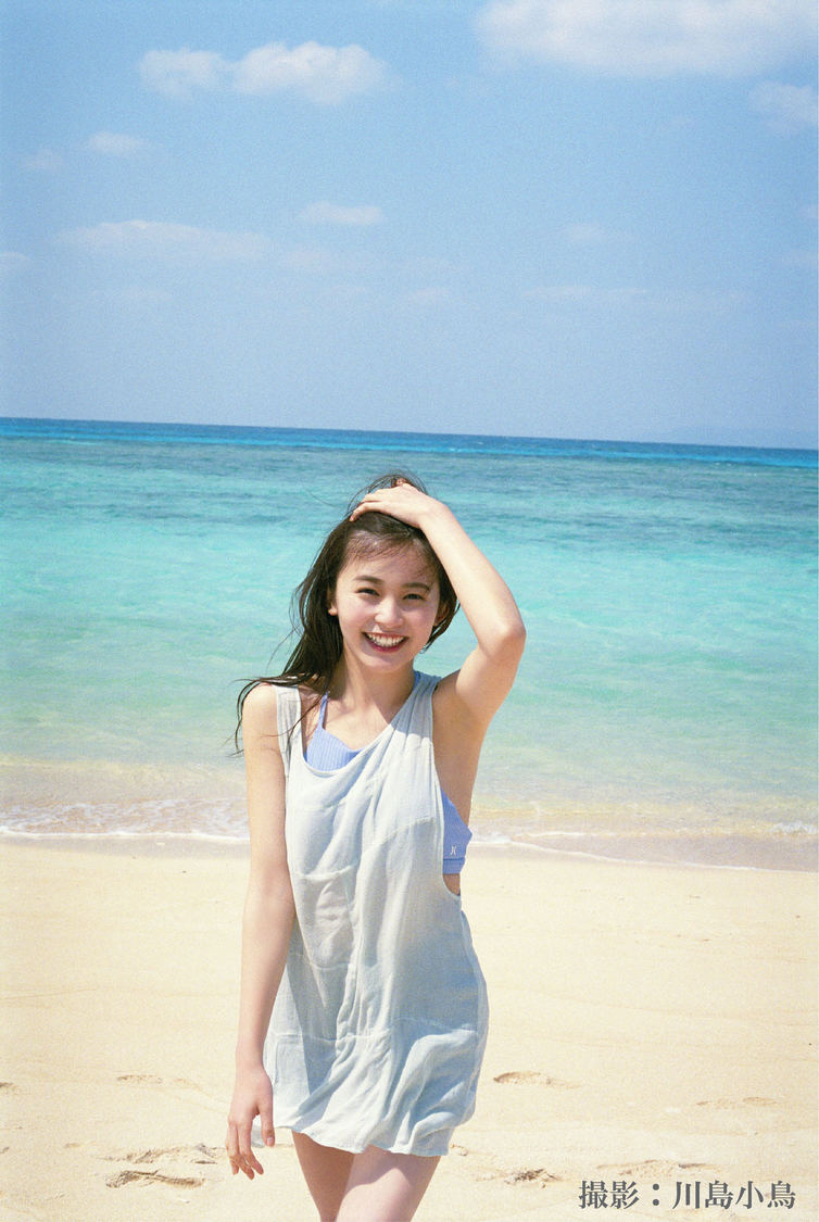 久間田琳加写真集（週刊プレイボーイ編集）撮影：川島小鳥