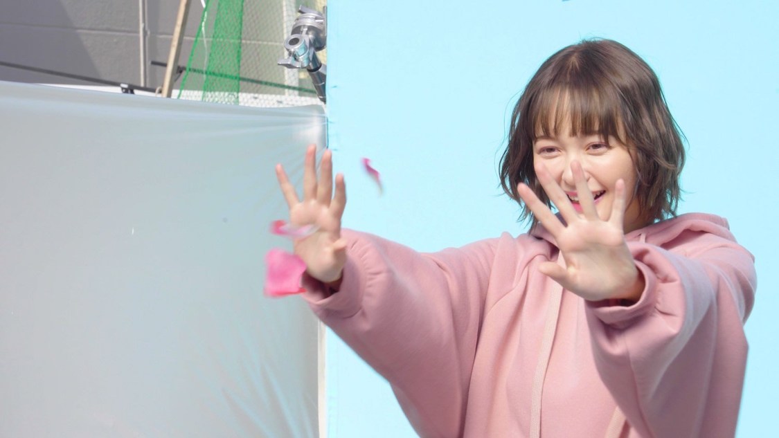 CMメイキングカット