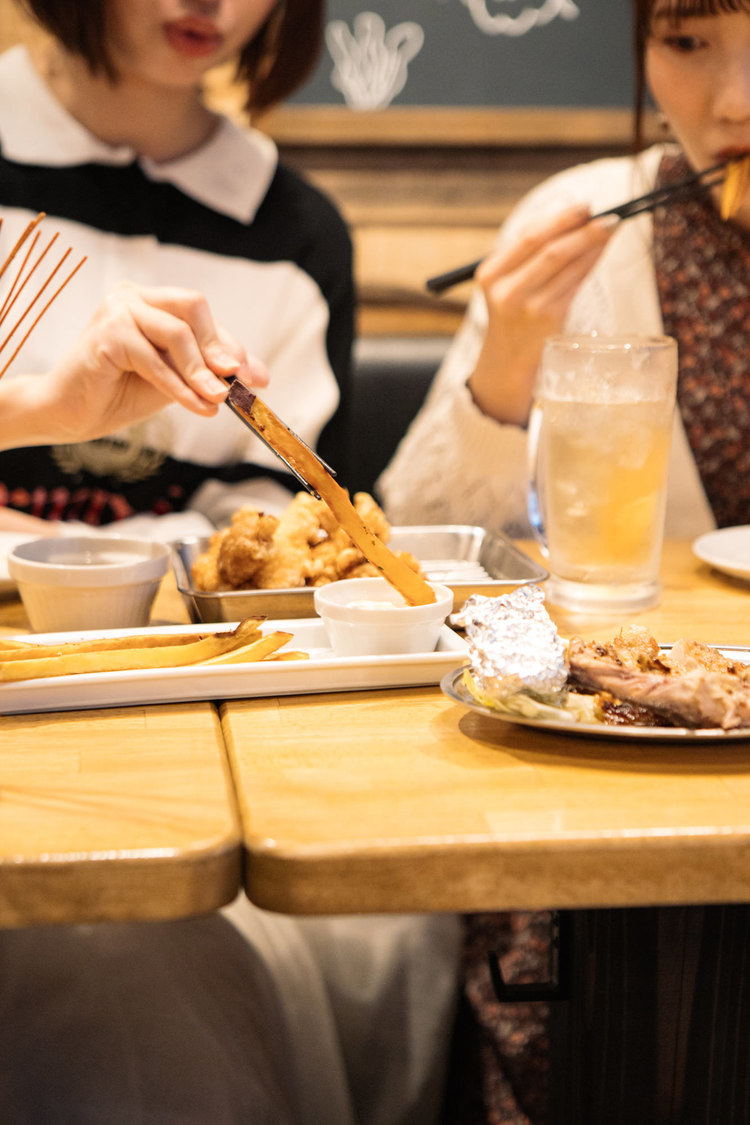 沖口優奈（マジカル・パンチライン）、江嶋綾恵梨（26時のマスカレイド）｜池袋『がブリチキン。』