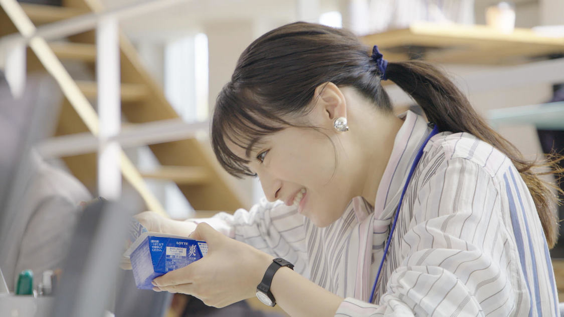 ロッテ『爽』の新CM「おいしい休憩」篇