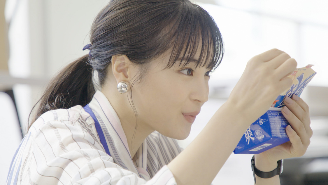 ロッテ『爽』の新CM「おいしい休憩」篇