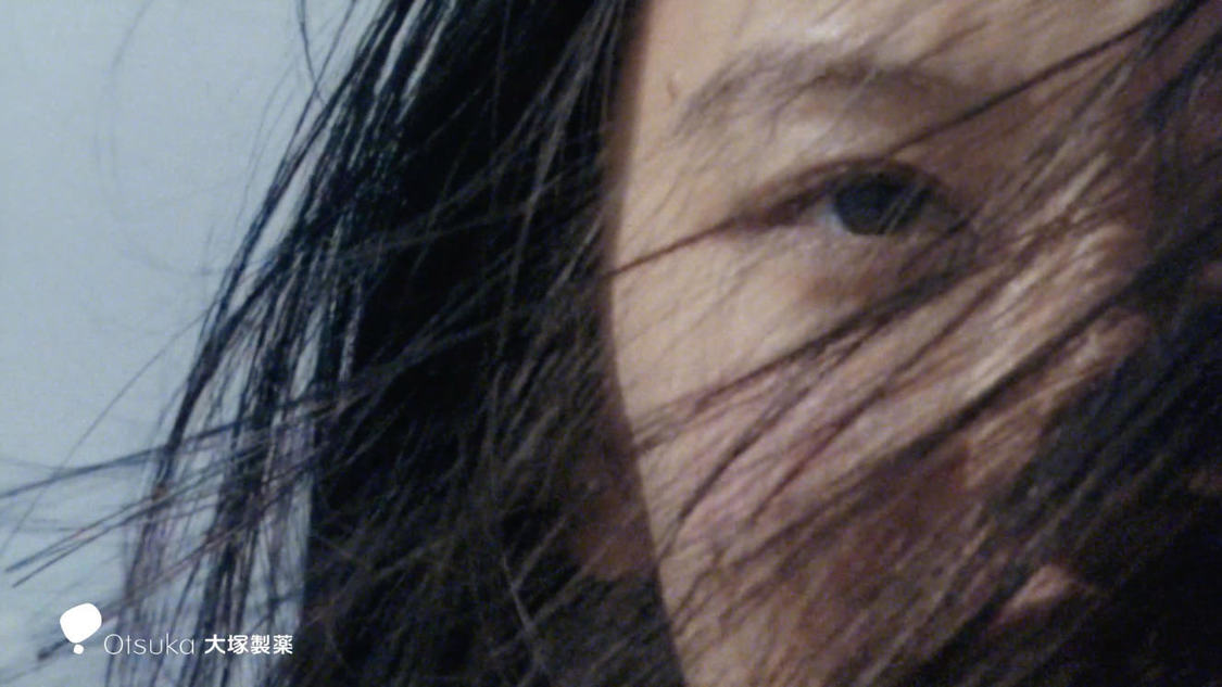 汐谷友希（ポカリスエット新CM「渇きを力に変えてゆく。」）