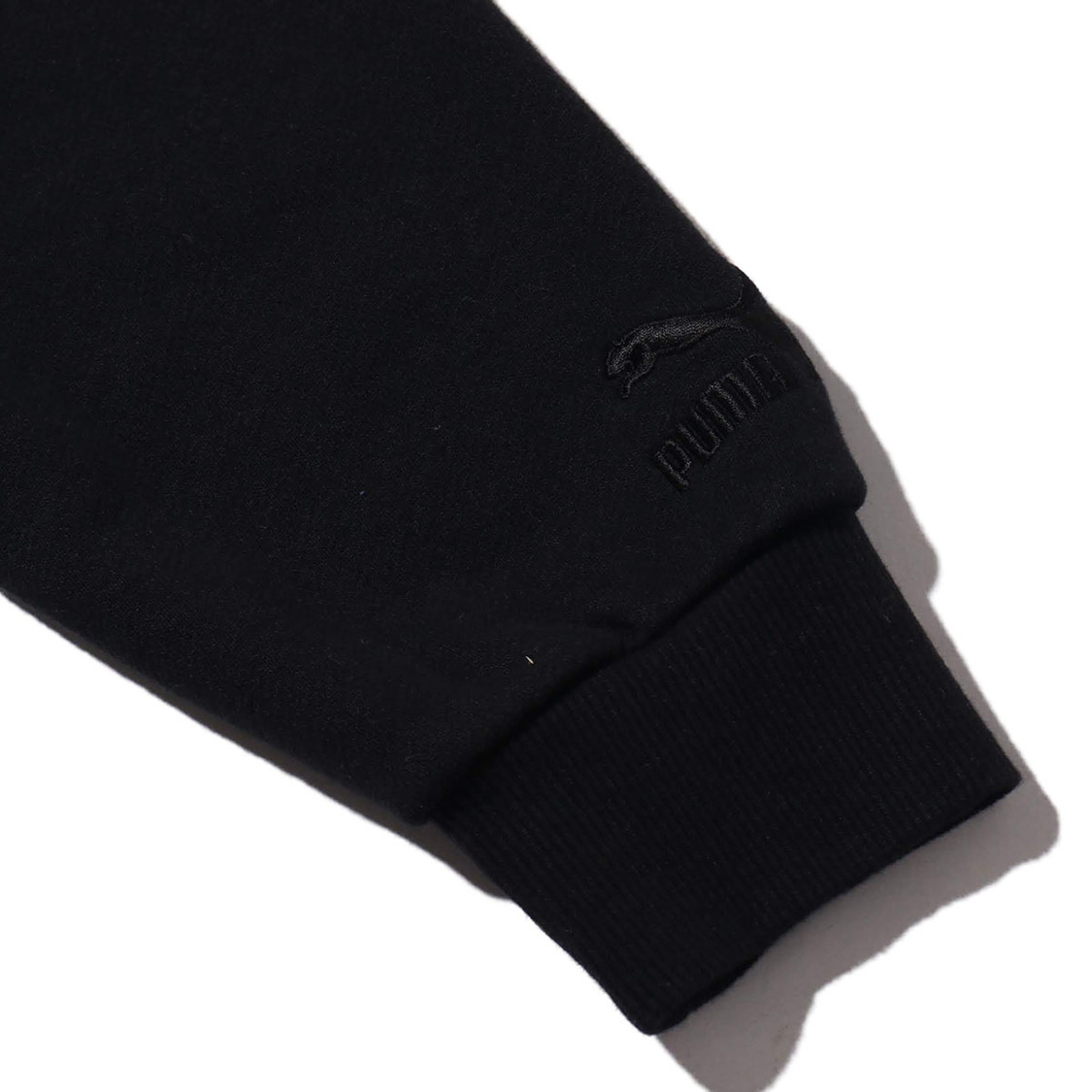 『GRAPHICS HOODY』