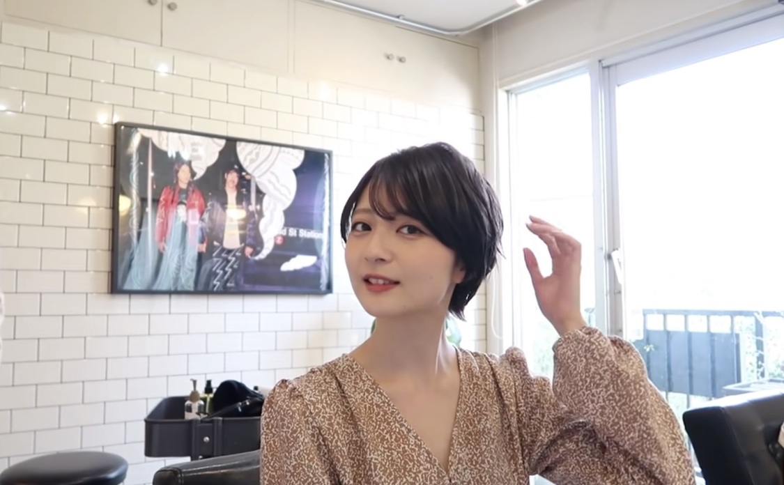 『今年第一弾のイメチェン動画』より