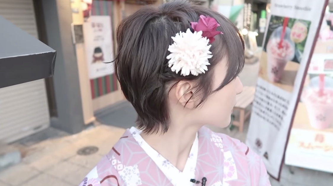 『浴衣で浅草食べ歩き』より