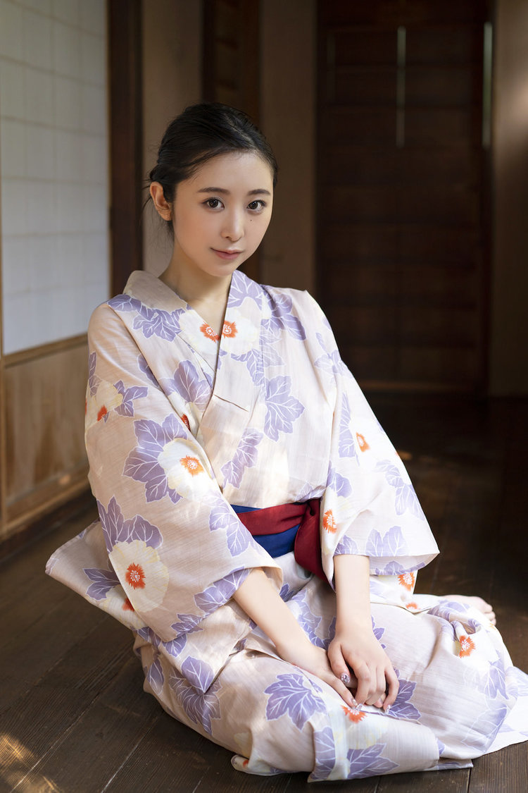 真島なおみ　(c)栗山秀作／週刊FLASH