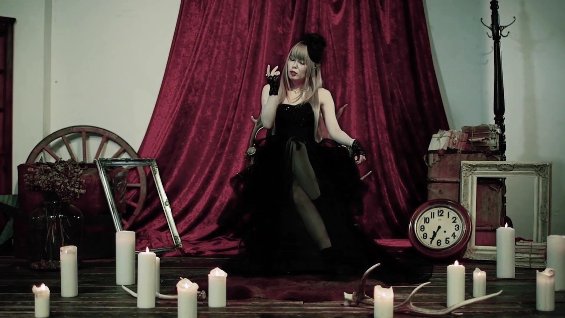 「裏切りの爪痕」MVより