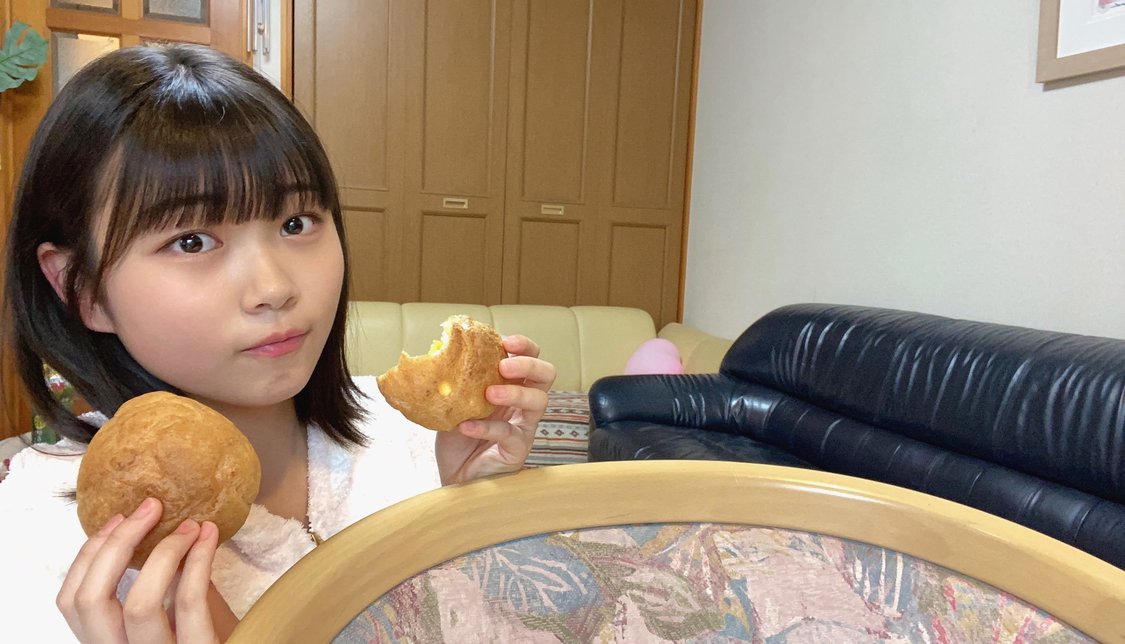 “#バーチャル背景リレー”（小澤愛実）