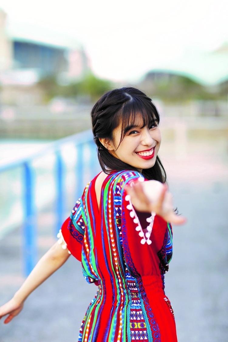 小嶋菜月1st写真集『soco soco』より