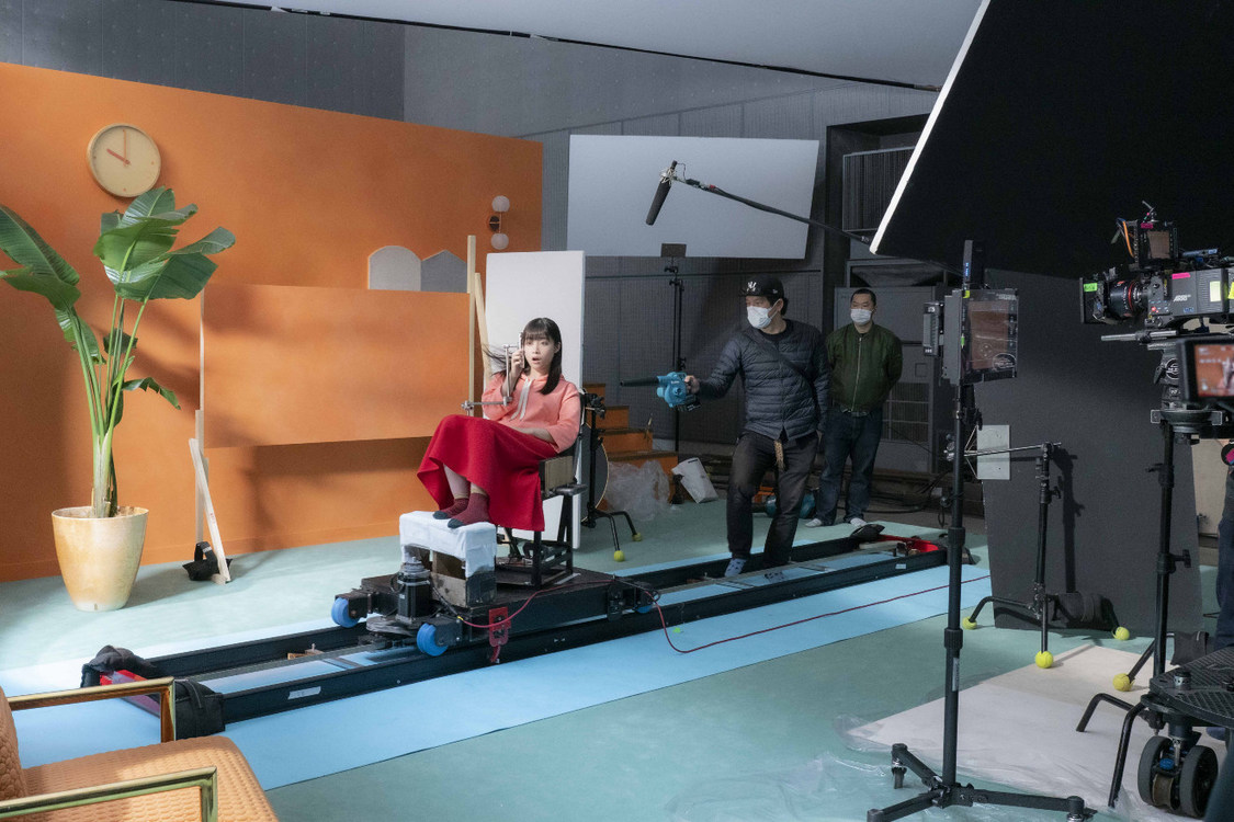 総合電子書籍ストアBookLive! 新TVCM「全巻読破」篇（メイキング）