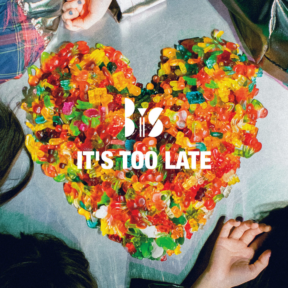 BiS「IT'S TOO LATE」配信用ジャケット