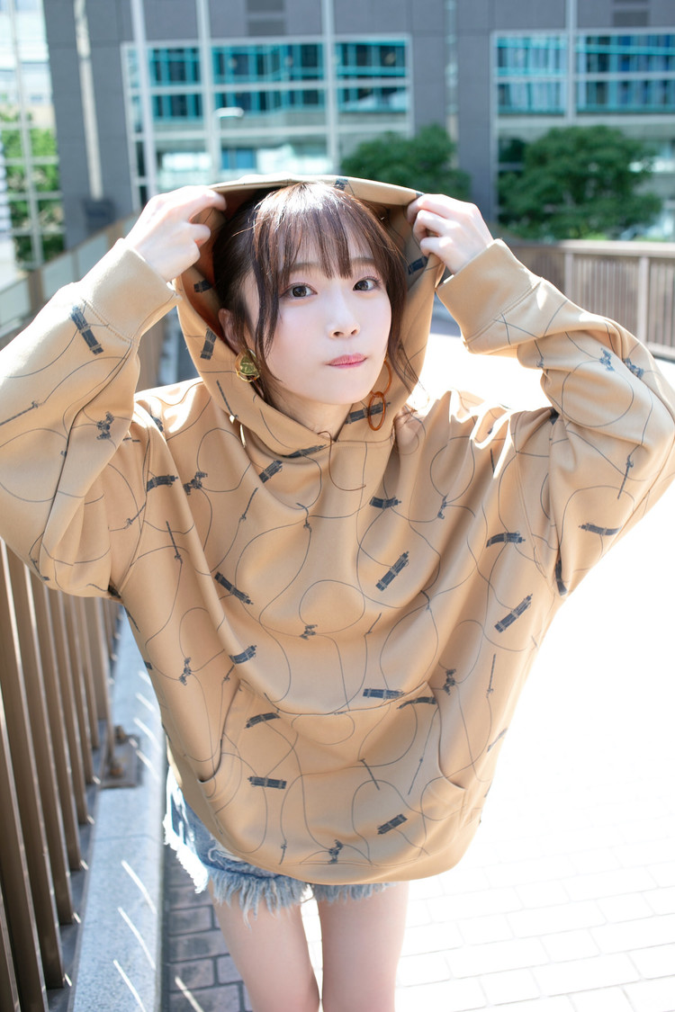 岸みゆ（#ババババンビ）　©佐賀章広