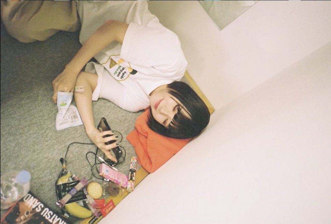 BiSH メジャー3.5thアルバム『LETTERS』告知動画より（撮影：セントチヒロ・チッチ）