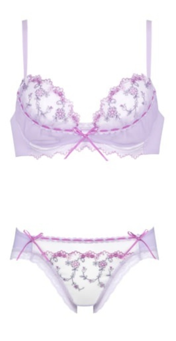 水原希子デザインモデル