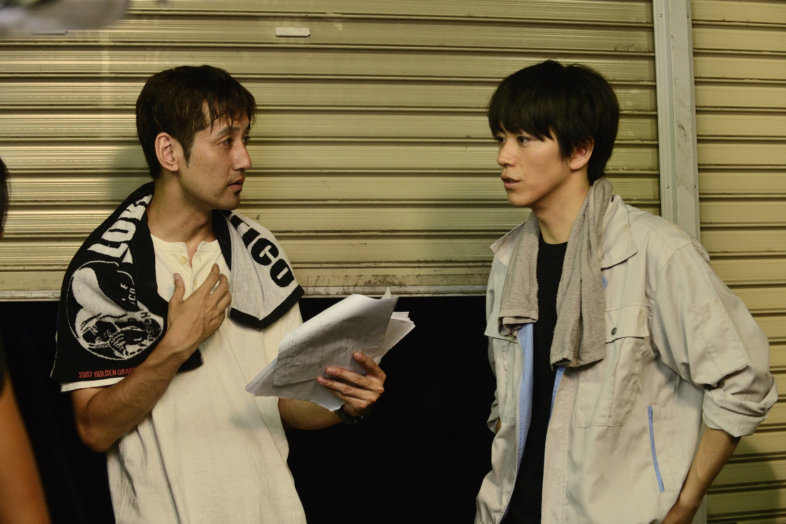 西条みつとし監督、廣瀬智紀（©「HERO」～2020～製作委員会）