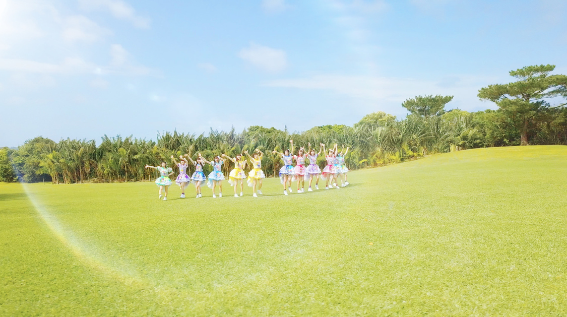 虹のコンキスタドール「サマーとはキミと私なりっ!!」MV場面写真