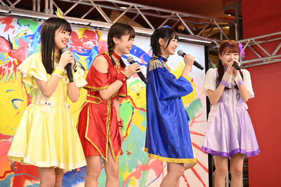 ＜【夢みるアドレセンス＆君の隣のラジかるん＆もどかしマーケッツ】合同LIVE配信＞東京・ヴィレッジヴァンガード渋谷本店（2020年6月13日）