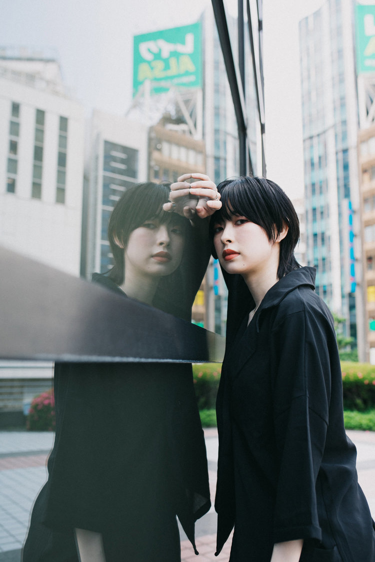 南向いずみ（BLACKNAZARENE）