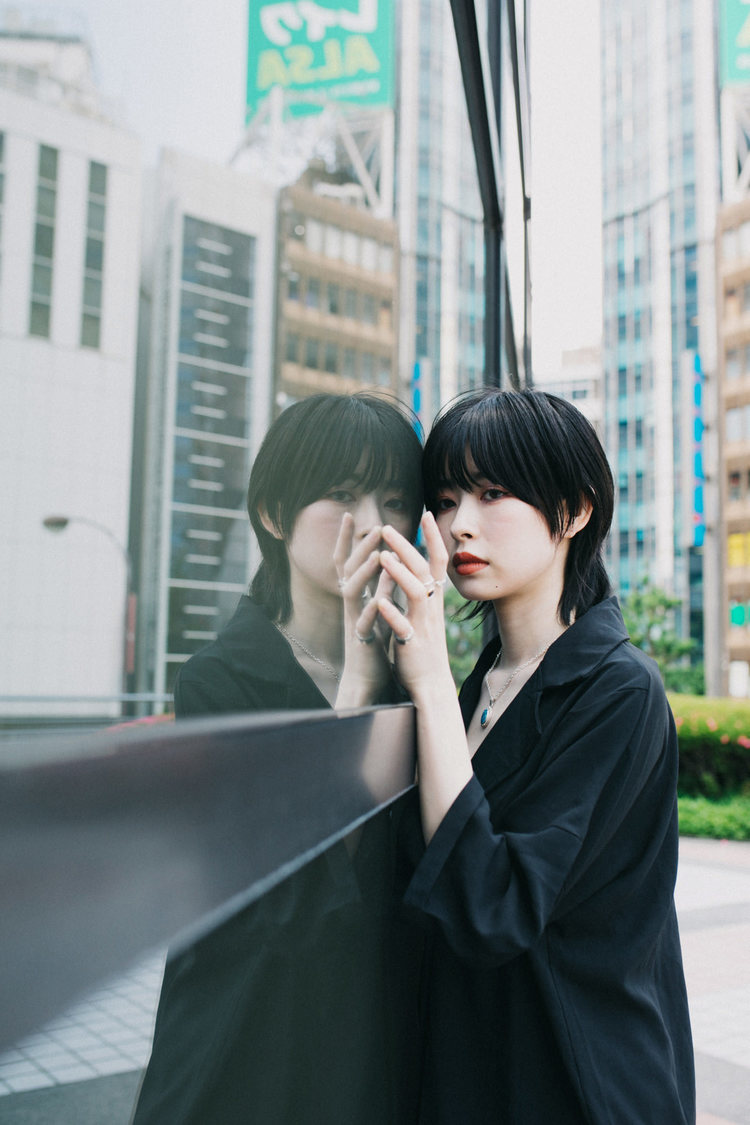 南向いずみ（BLACKNAZARENE）