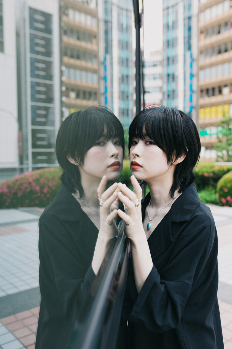 南向いずみ（BLACKNAZARENE）