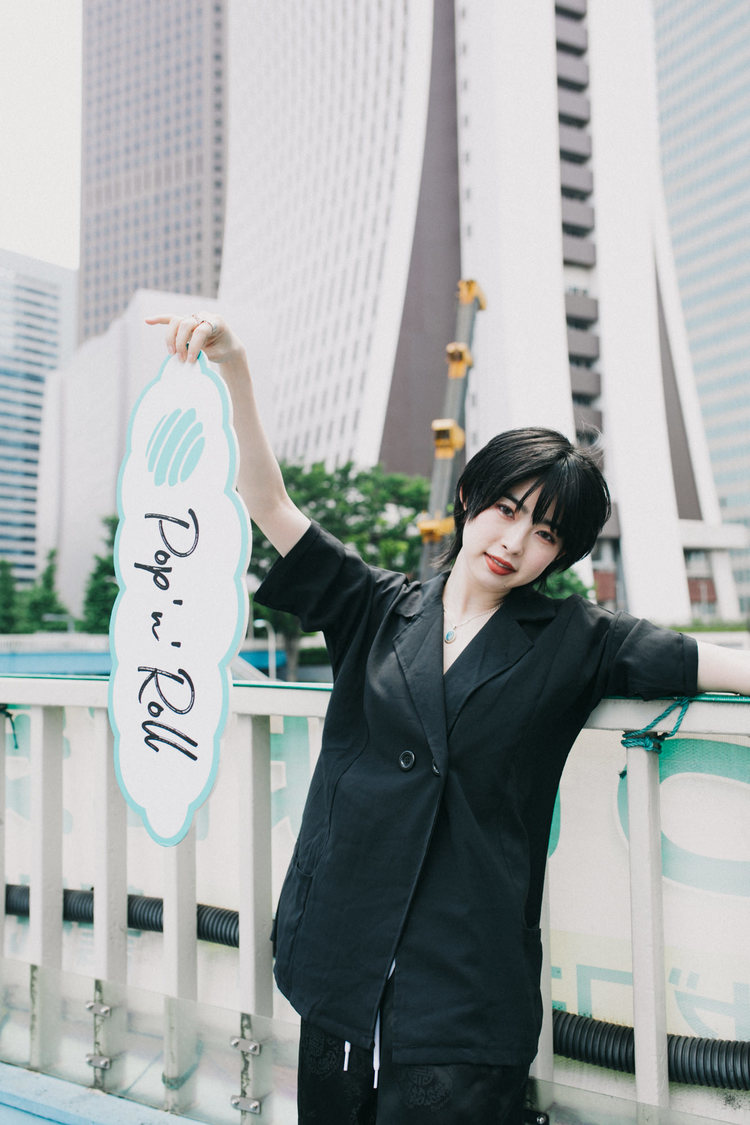 南向いずみ（BLACKNAZARENE）