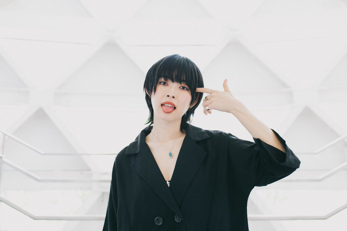 南向いずみ（BLACKNAZARENE）