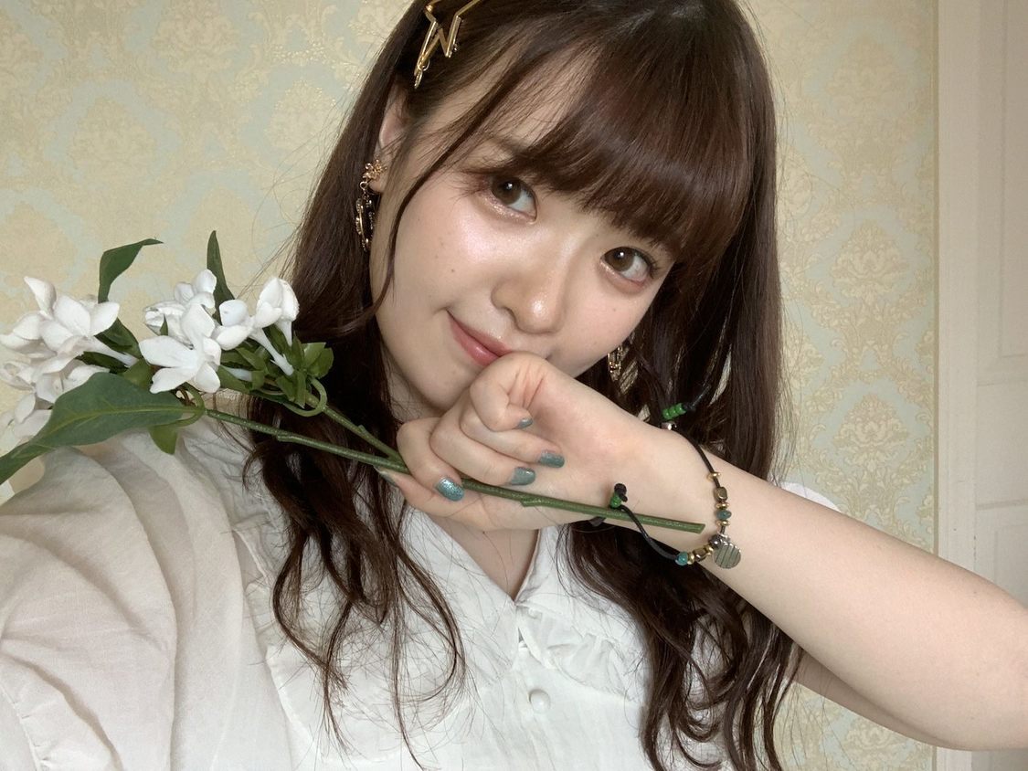 オサレカンパニープロデュース『VIVIFY × AKB48』「AKB48 15th anniversary チャーム付きブレスレット」