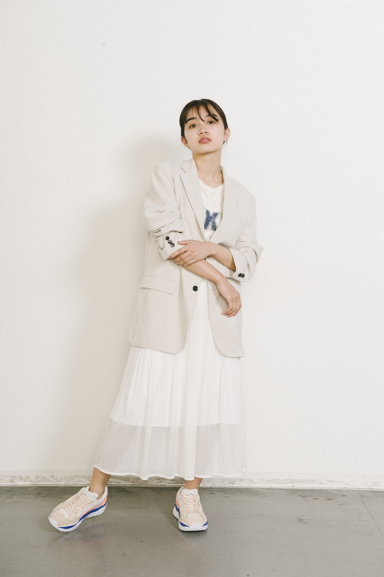 黒木ひかり『JELLY』掲載カット