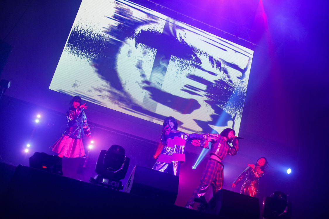 ＜HEART-SHAPED BiS IT'S TOO LATE EDiTiON NO AUDiENCE LiVE＞（2020年6月20日）