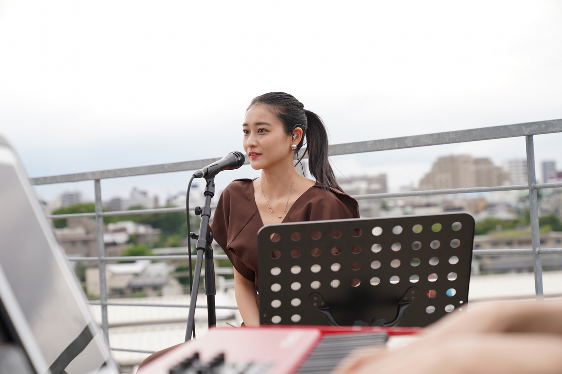 和田彩花『2020.06.21. 私たちには空があるだけだって、確かめてみよう』