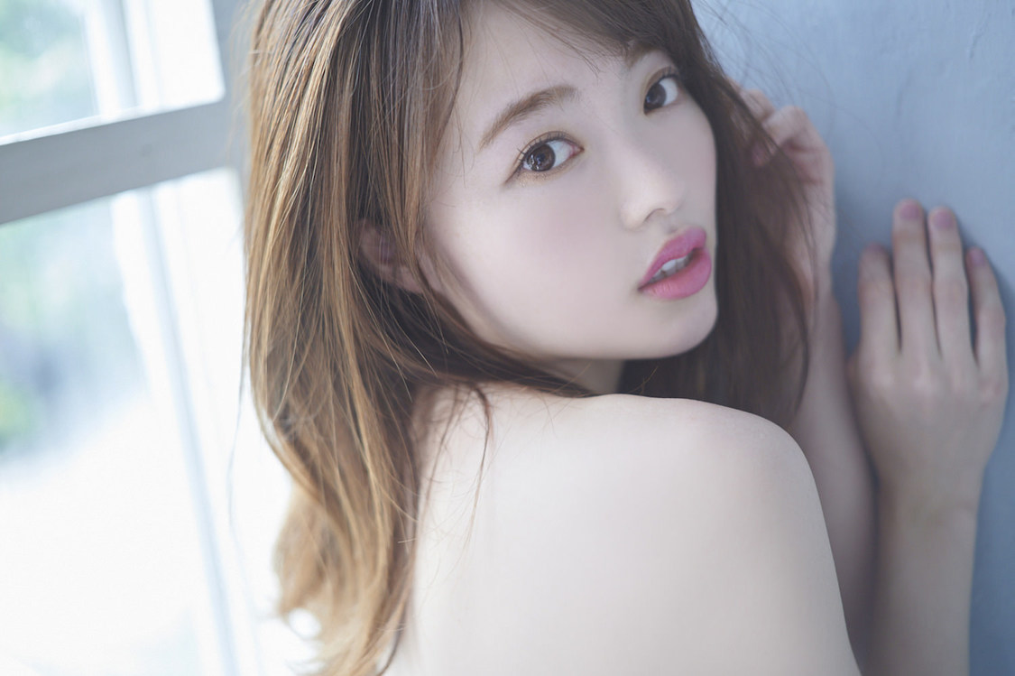 森香穂（撮影：岡本武志『B.L.T.』8月号（東京ニュース通信社刊））