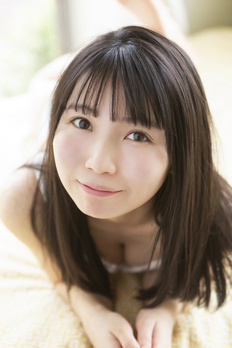 雪村花鈴　©光文社／週刊『FLASH』　写真◎西村 康