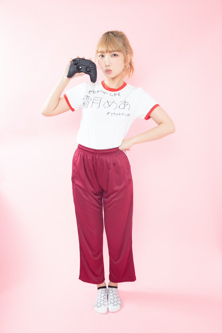 霜月めあ　(c)石井健/FLASHスペシャル