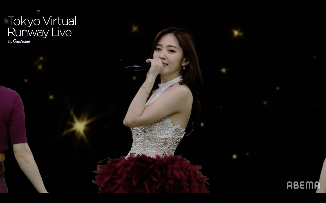 鈴木愛理（（C）Tokyo Virtual Runway Live／（C）AbemaTV,Inc.）