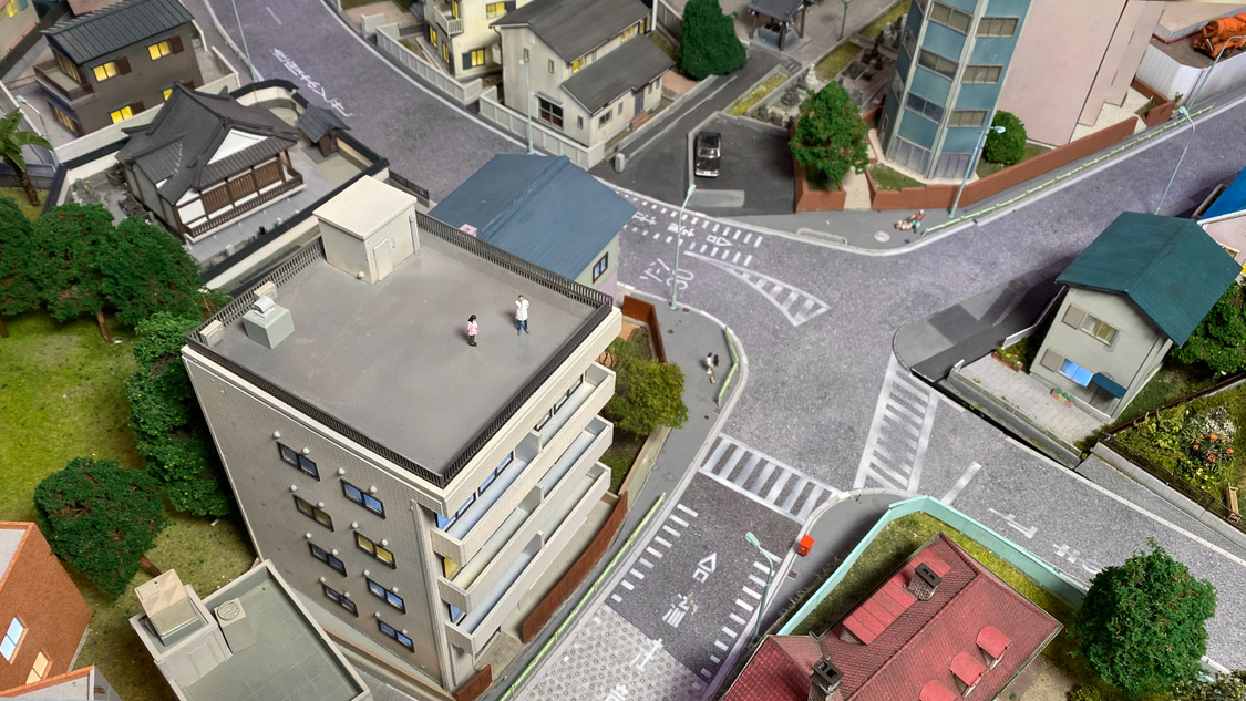 ショートドラマ『小世界家の秘密』第11話より