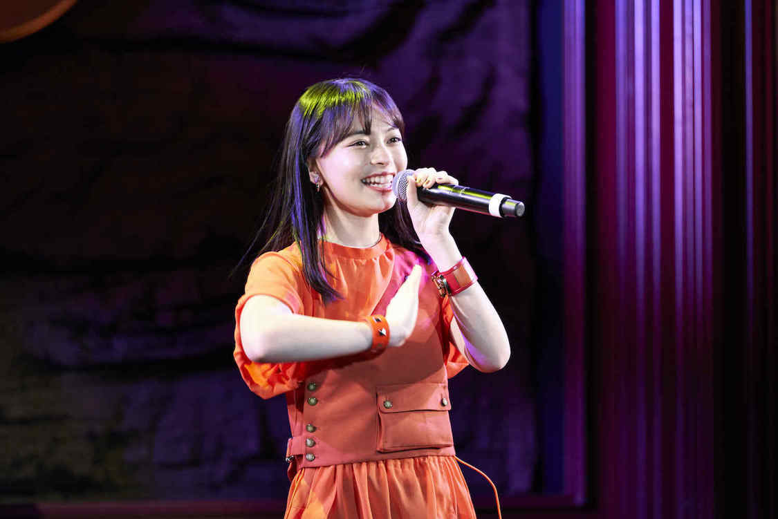 上國料萌衣（アンジュルム）