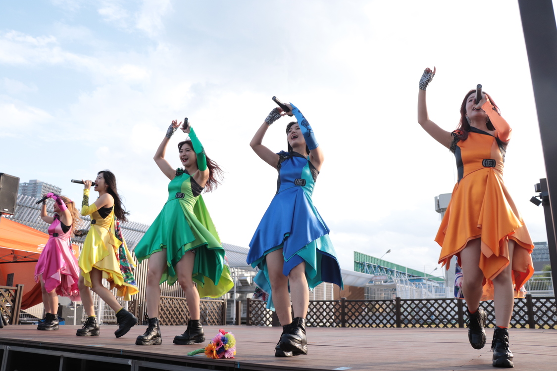 「愛愛ファイヤー!!／私達（with friend）」リリースイベントより