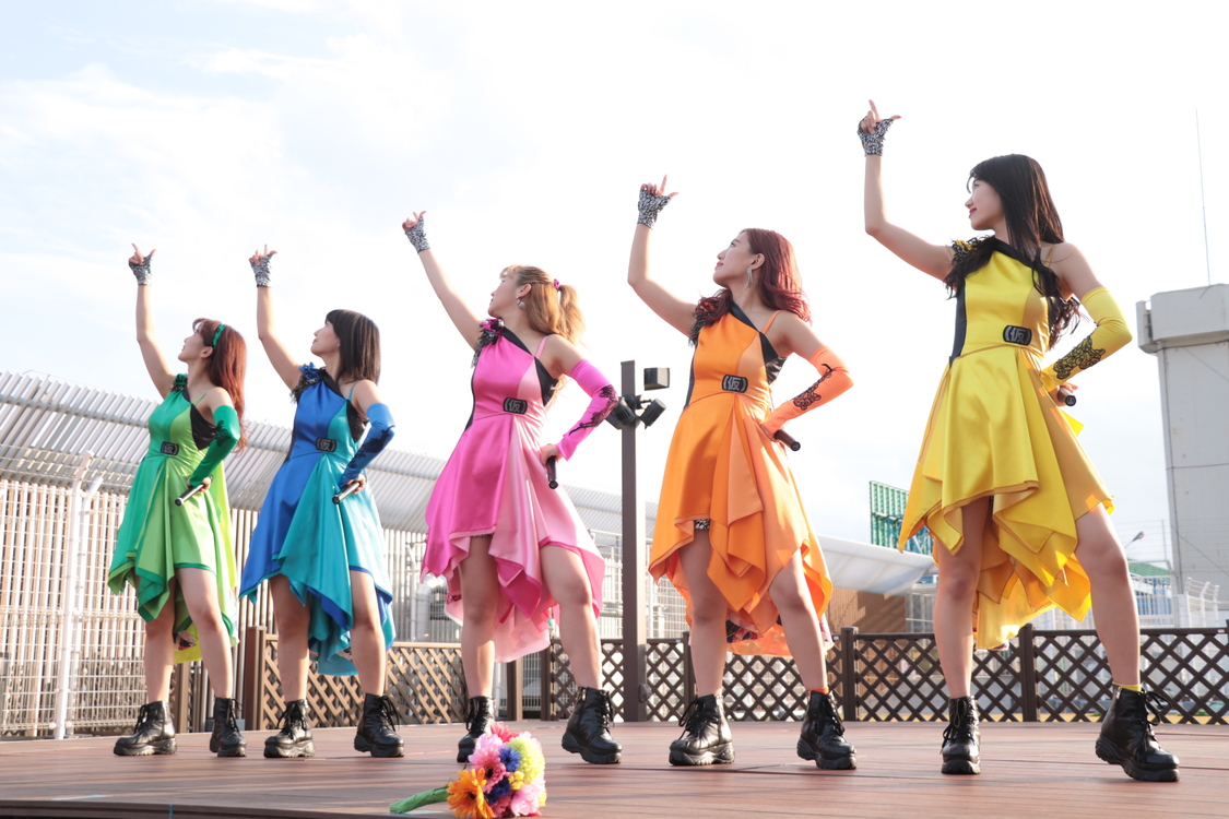 「愛愛ファイヤー!!／私達（with friend）」リリースイベントより