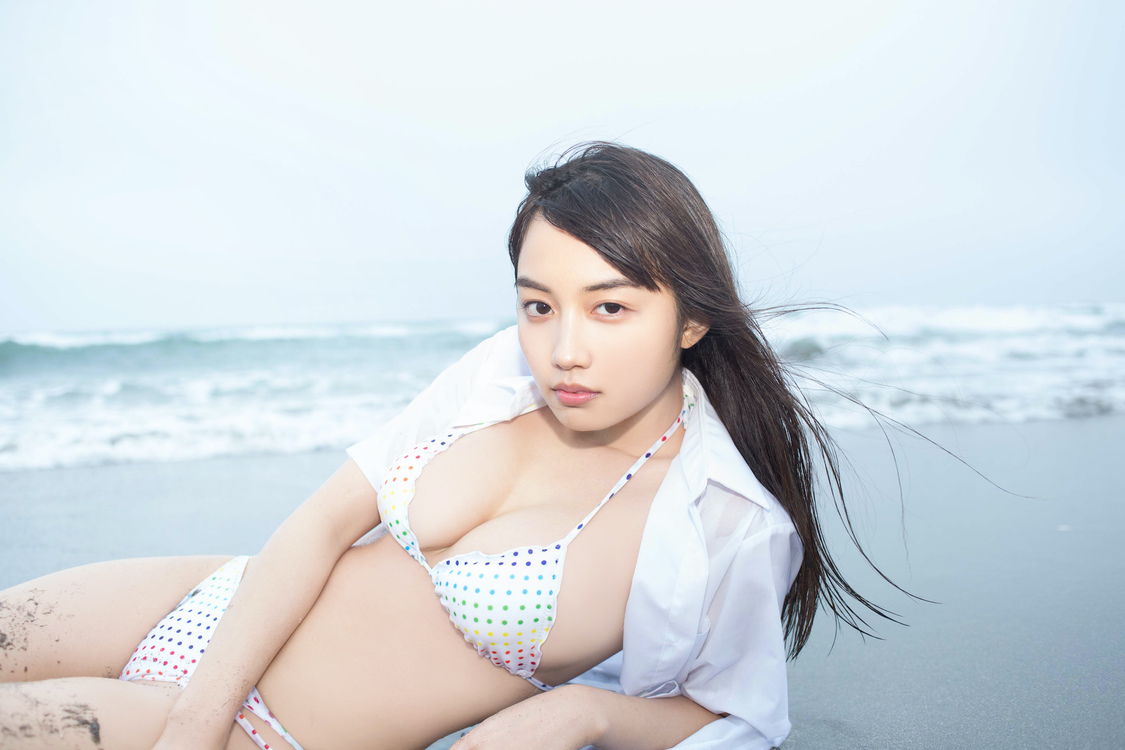 黒木ひかり　(c)月刊エンタメ/佐賀章広