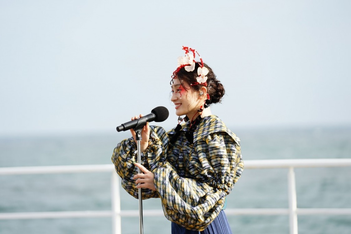 コムアイ（水曜日のカンパネラ）＜「加山雄三の新世界」〜海だ！ライブだ！トークだ！大ロケーション逗子マリーナより生配信！〜＞｜逗子マリーナ内特別会場（2020年7月5日）