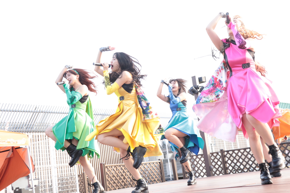 「愛愛ファイヤー!!／私達（with friend）」リリースイベントより