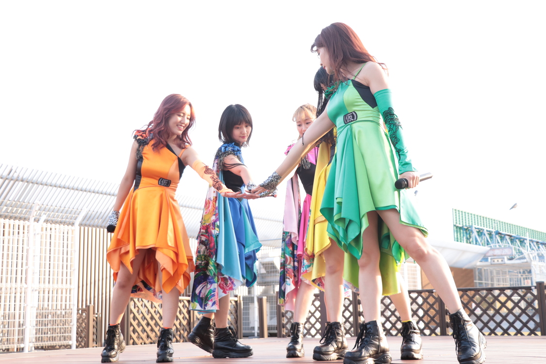 「愛愛ファイヤー!!／私達（with friend）」リリースイベントより