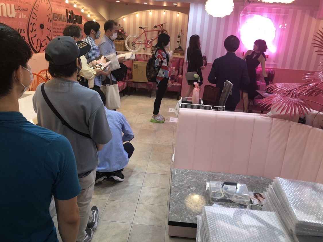 発売イベントの様子