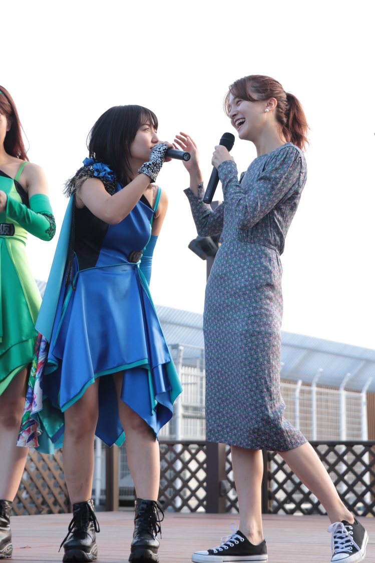 「愛愛ファイヤー!!／私達（with friend）」リリースイベントより