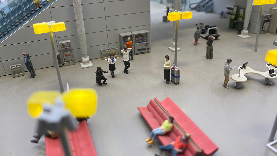 ショートドラマ『小世界家の秘密』第15話より